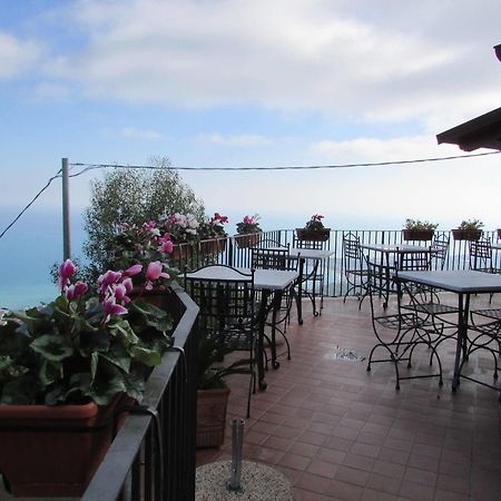 Il Casale Di Caterina Hotel ตาออร์มินา ภายนอก รูปภาพ